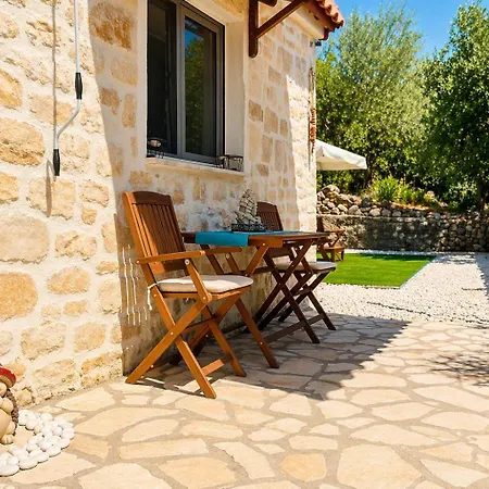 Casa Rapata Feriehus